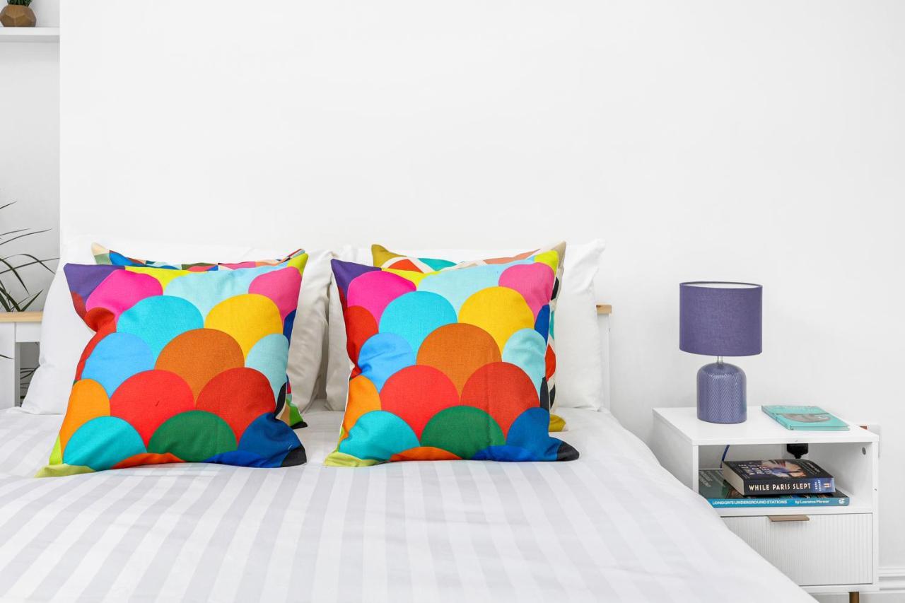 High Spec Two-bedroom Short Term & Flexible Renting Shoreditch With Free Wifi *