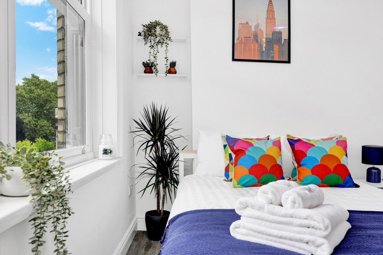 Appartamento High Spec Two-bedroom Short Term & Flexible Renting Shoreditch With Free Wifi